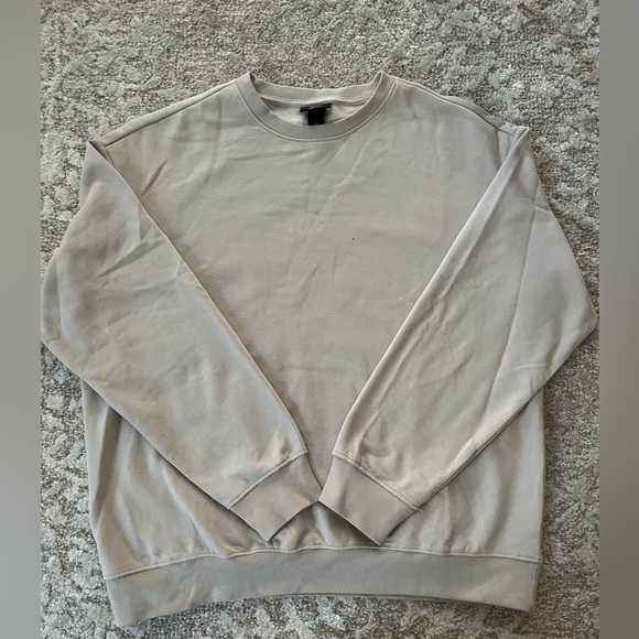 Sweatshirt - Picture 1 of 3